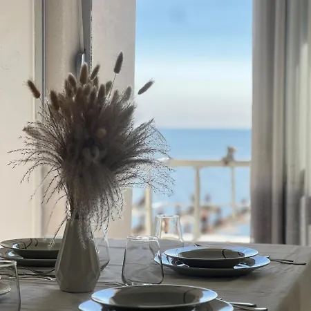 דירה Sea Side With Balcony דורס
